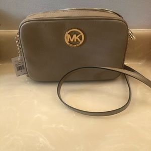 Micheal Kors Crossbody Purse